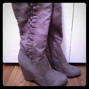 Worthington Grey Suede Boots